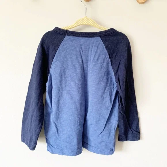 GAP x DC Batman Raglan Tee | 3 Years - Picture 4 of 6